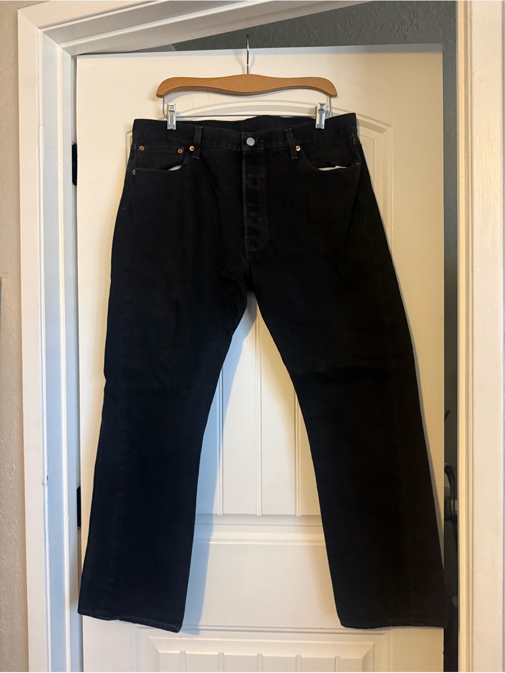 Levi's 501 button down Classic Men's Black Straight-Leg Jeans